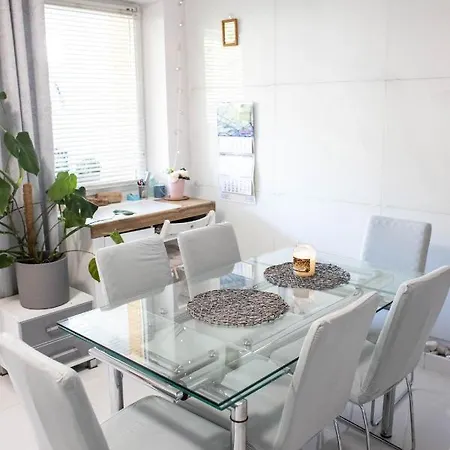 Sun & Fun Homestay *